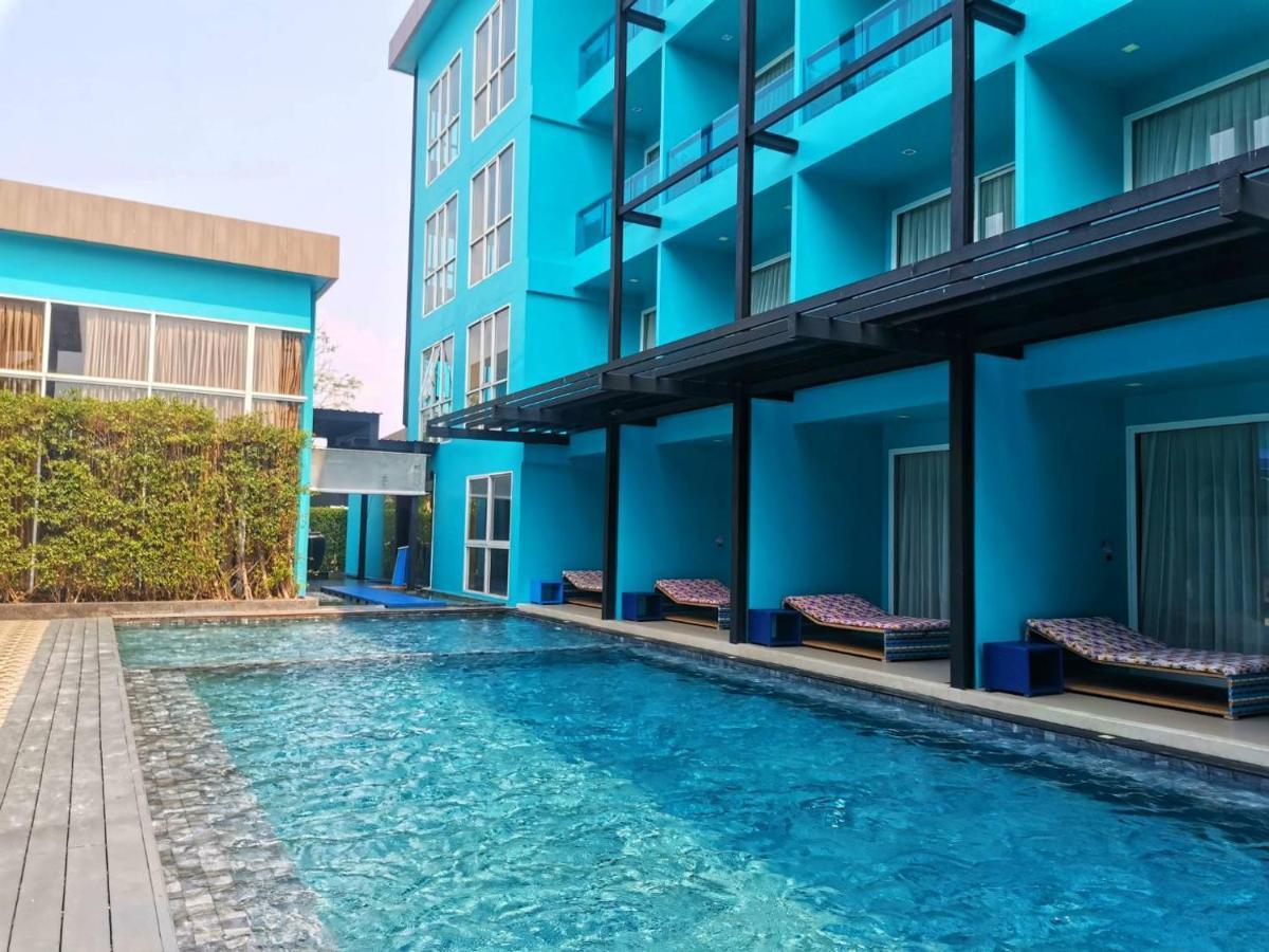 Beach Walk Boutique Resort Bangsaen Buitenkant foto