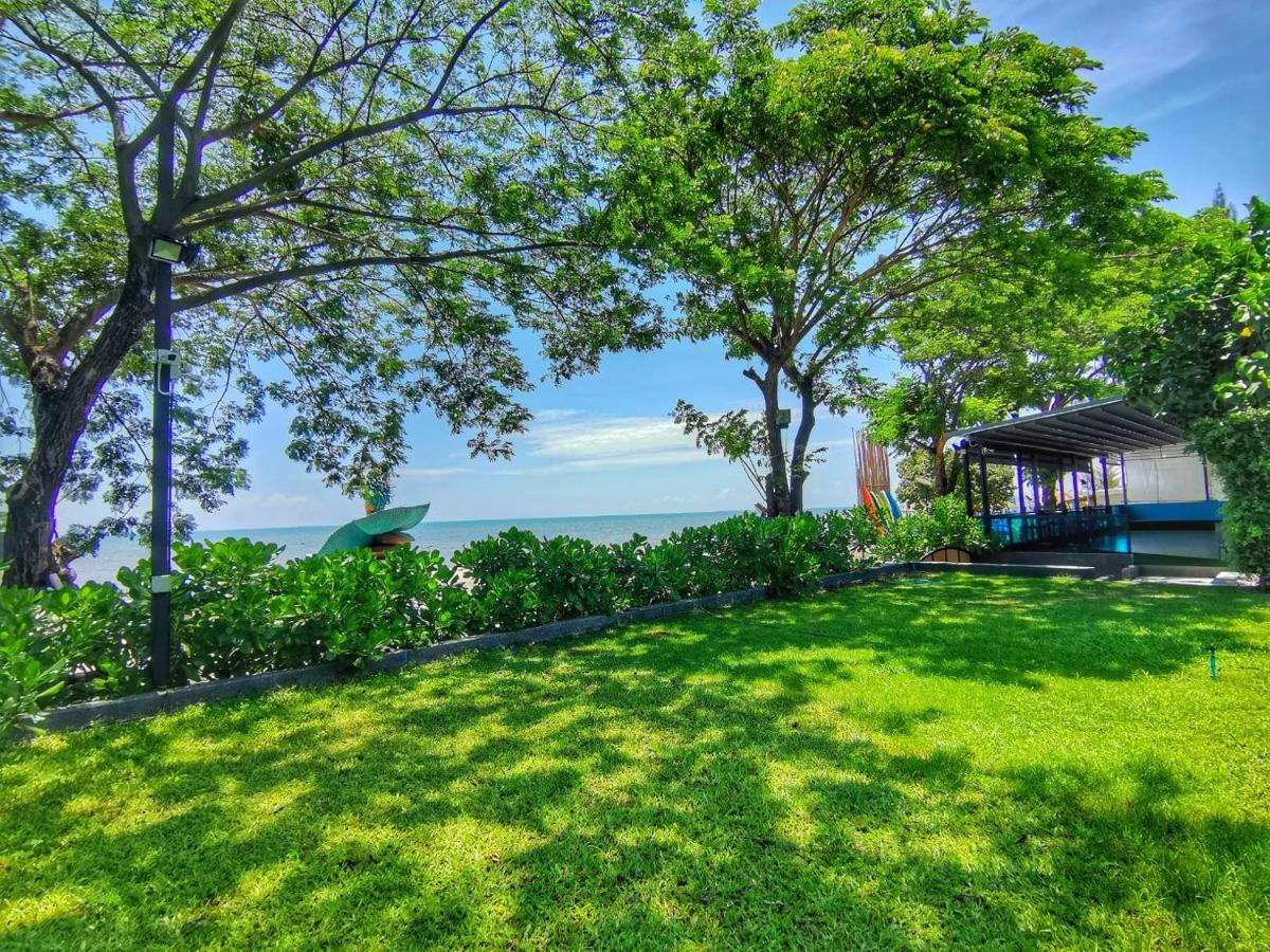 Beach Walk Boutique Resort Bangsaen Buitenkant foto